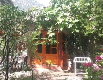 Appartements und Zimmer OKUKA, Privatunterkunft im Ort &Scaron;u&scaron;anj, Montenegro